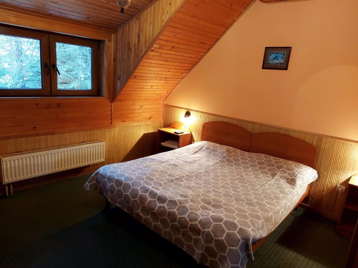 Затишок Villa Tysovets Екстериор снимка